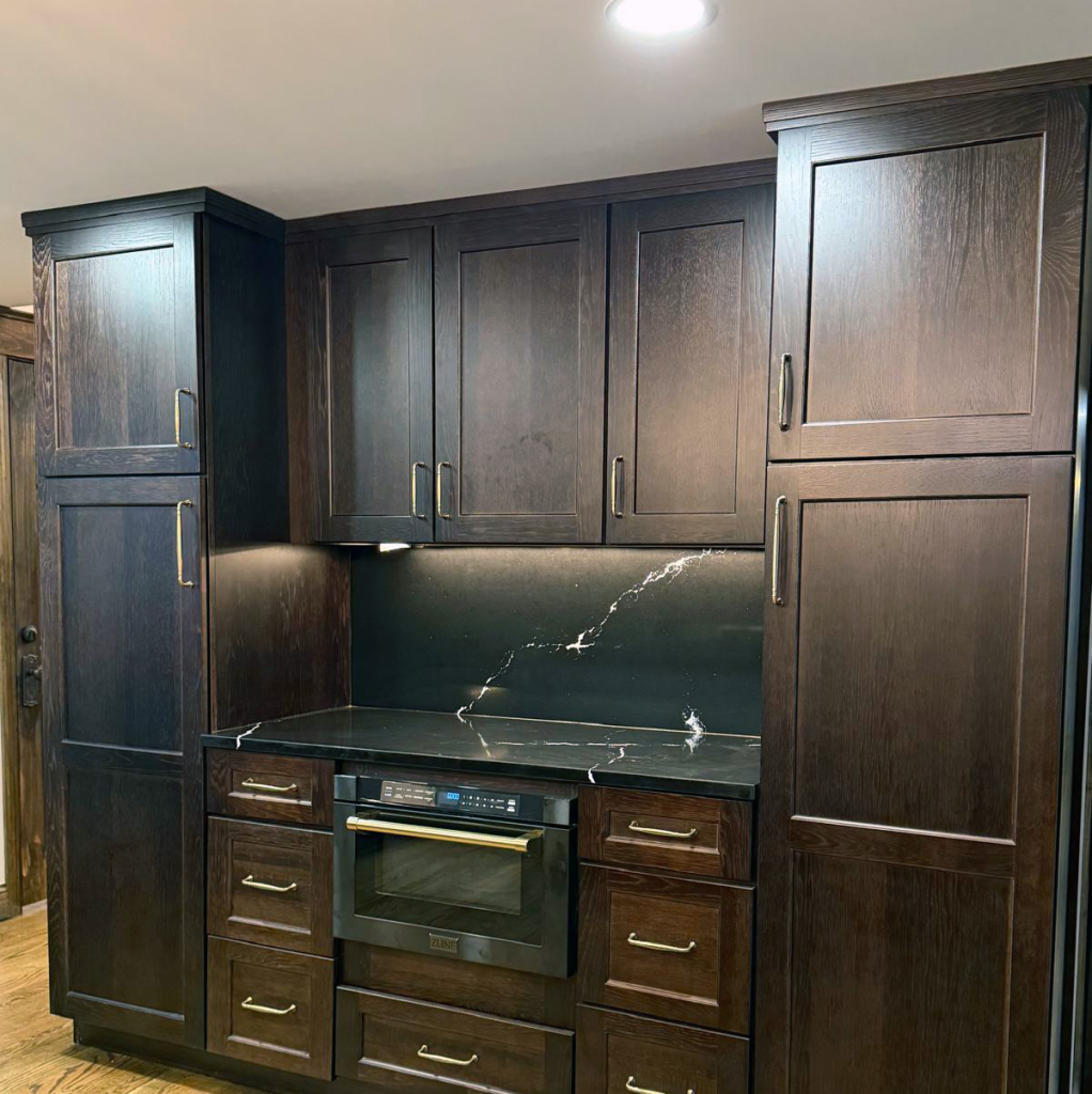 Converting Clicks into Clients: Strategies from Agencies